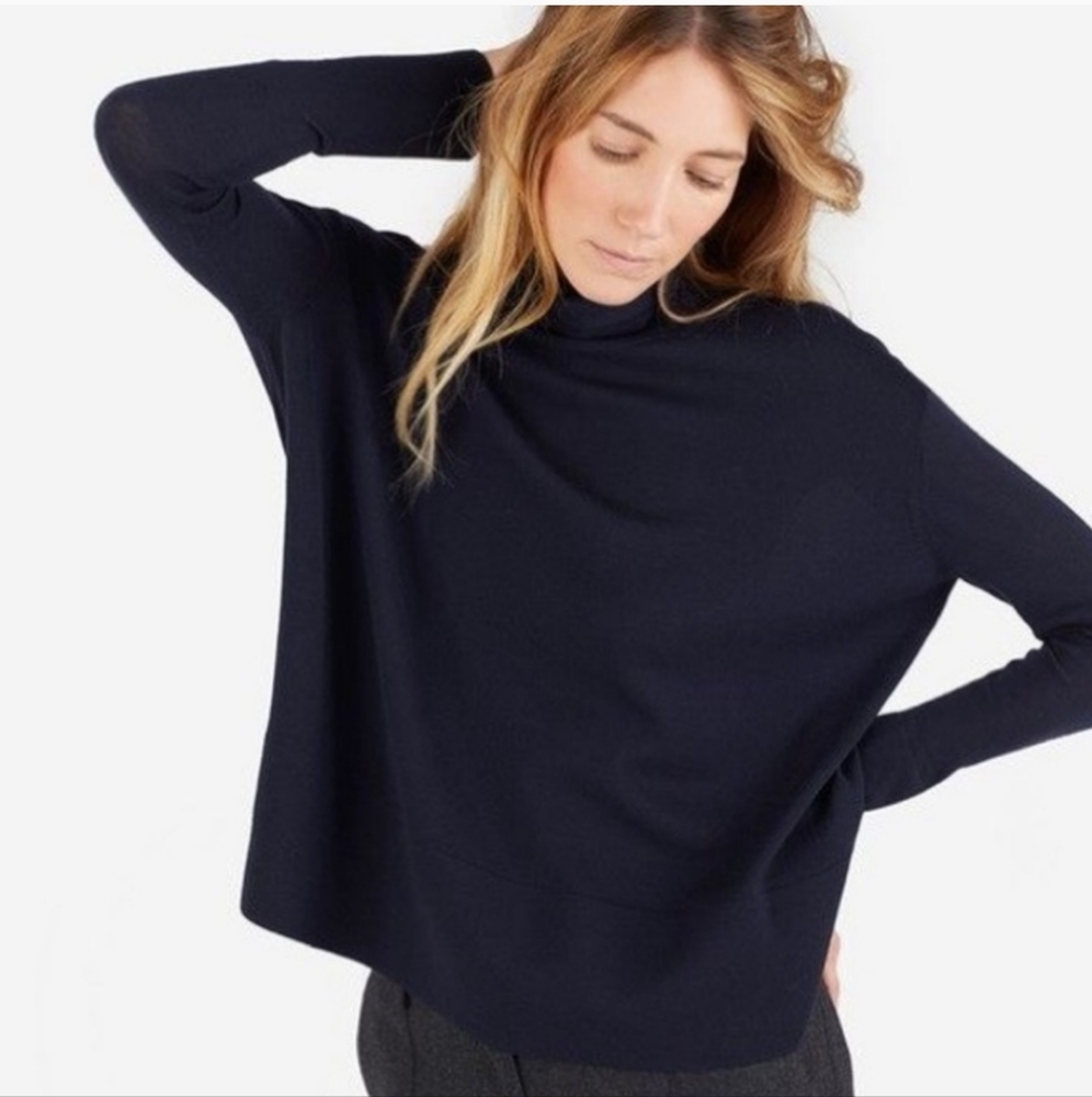 Small Everlane Luxe Wool Square Turtleneck fine knit black sweater